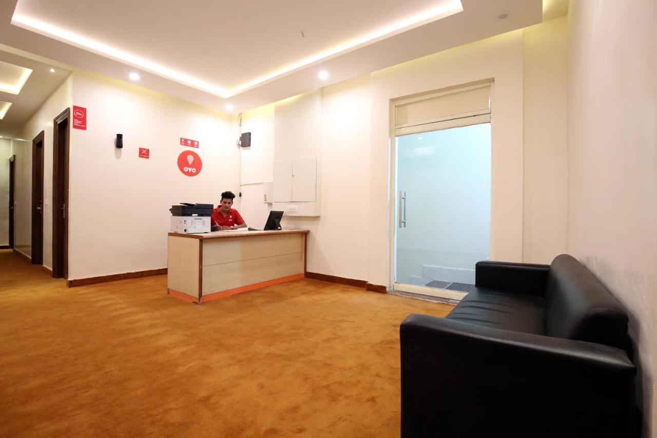 Oyo 9159 Hotel Royal Woodslark Zirakpur Exterior foto