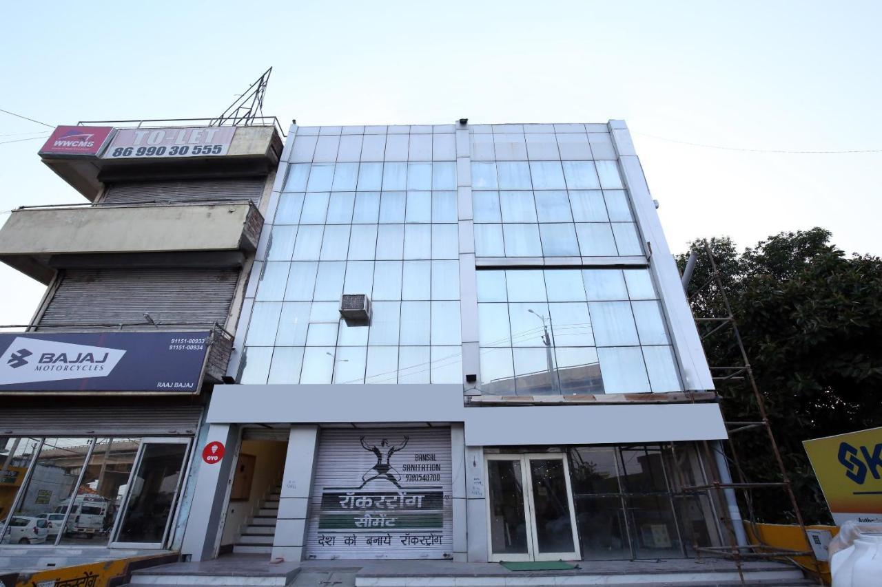 Oyo 9159 Hotel Royal Woodslark Zirakpur Exterior foto